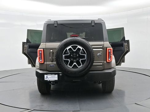 Used 2025 Ford Bronco Outer Banks image 42