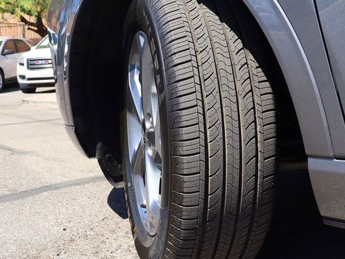 Used 2023 Ford Escape ST-Line image 6