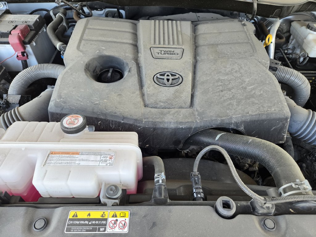 Used 2025 Toyota Tundra Limited w/ Power Package AWD/4WD image 30