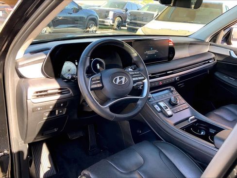 Used 2024 Hyundai Palisade Limited image 18