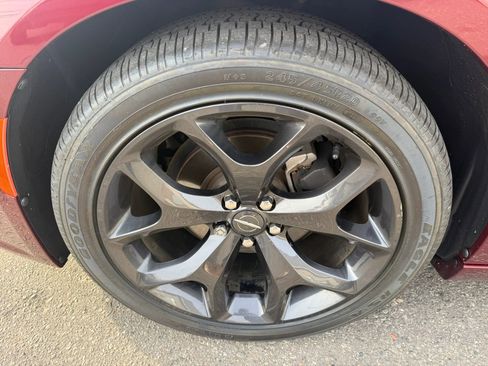 Used 2021 Chrysler 300 S w/ Popular Equipment Group image 9