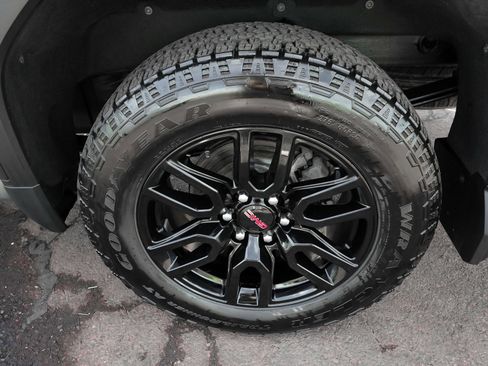 Used 2024 GMC Sierra 1500 Pro w/ Graphite Edition AWD/4WD image 8
