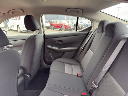 New 2025 Nissan Sentra SV image 31