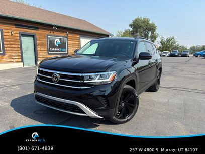 Used 2023 Volkswagen Atlas SE w/ Black Wheel Package