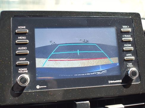 Used 2021 Toyota Camry SE FWD image 21