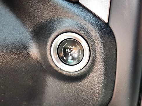 Used 2019 GMC Sierra 1500 SLE w/ SLE Value Package AWD/4WD image 22