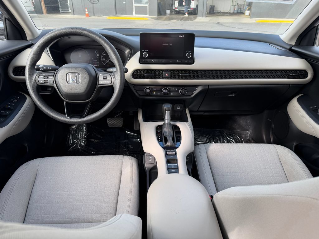 Used 2025 Honda HR-V LX image 30