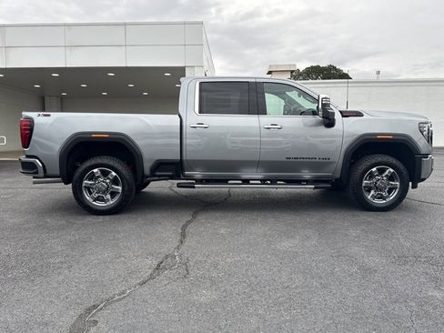 New 2026 GMC Sierra 2500 SLT w/ SLT Premium Package image 2