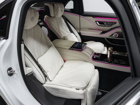 Used 2024 Mercedes-Benz Maybach S 680 4MATIC image 23