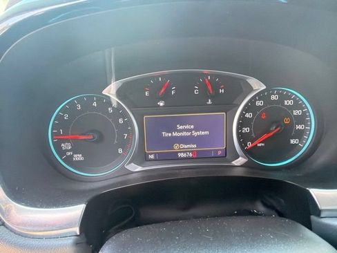 Used 2020 Chevrolet Traverse LT w/ LT Premium Package FWD image 10