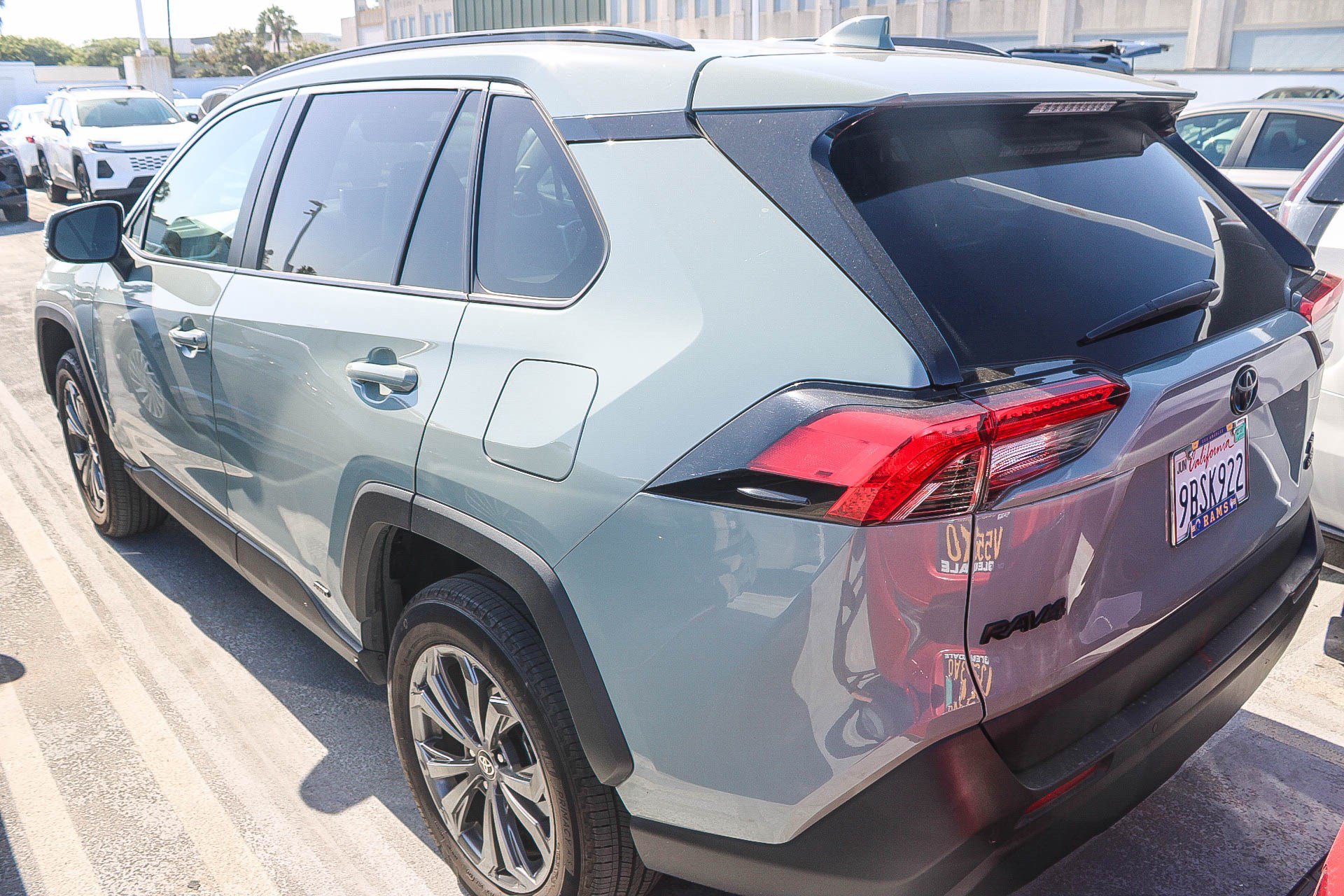 Used 2022 Toyota RAV4 XLE Premium AWD/4WD image 12