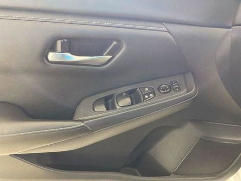 Used 2024 Nissan Sentra SV FWD image 26