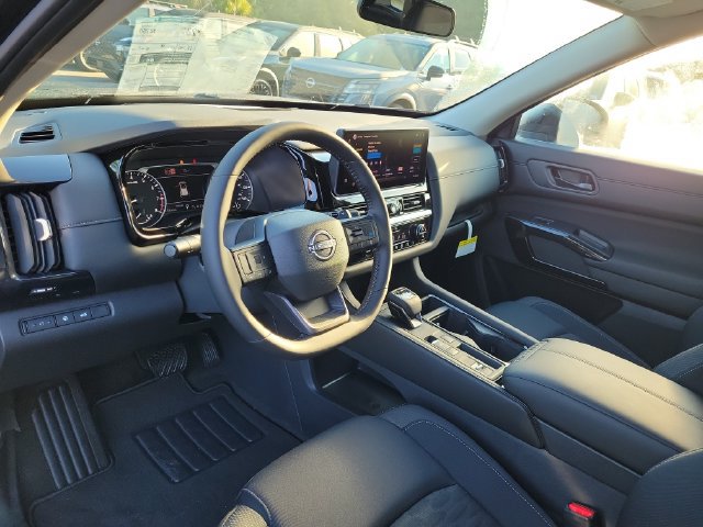 New 2026 Nissan Pathfinder SV w/ Cargo Package FWD image 16
