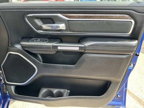 Used 2019 RAM 1500 Laramie AWD/4WD image 9