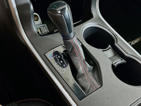 Used 2015 Toyota Camry SE image 24