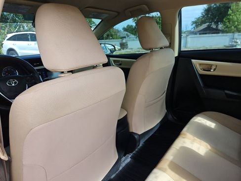 Used 2017 Toyota Corolla LE image 11