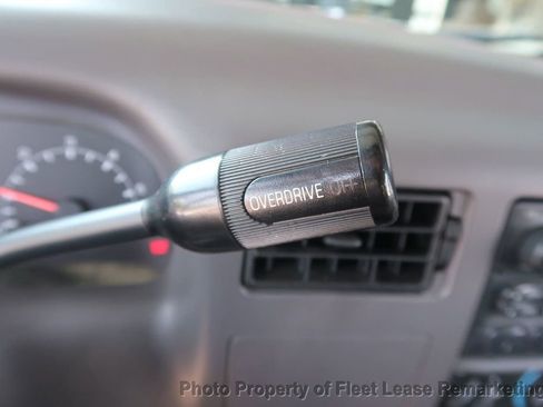 Used 1999 Ford F350 2WD Crew Cab DRW Super Duty image 30