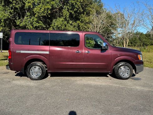 Used 2015 Nissan NV 3500 SL w/ Technology Package image 7