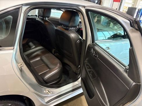 Used 2011 Chevrolet Impala LT w/ Luxury Edition Package image 20
