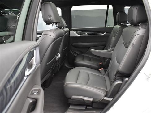 Used 2023 Cadillac XT6 Premium Luxury w/ LPO, Floor Liner Package image 8