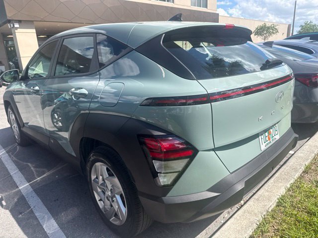 Used 2024 Hyundai Kona SE FWD image 9