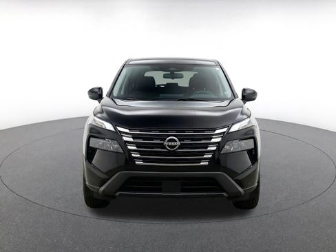 Used 2025 Nissan Rogue SV AWD/4WD image 2