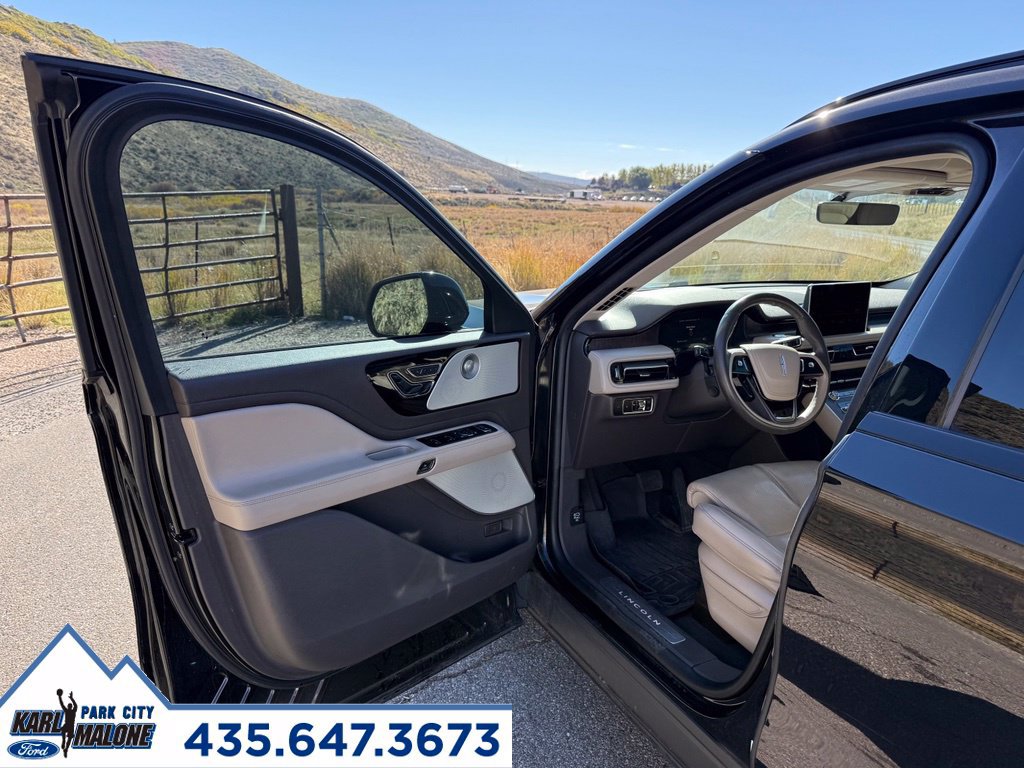 Used 2023 Lincoln Aviator Reserve w/ Equipment Group 201A AWD/4WD image 10