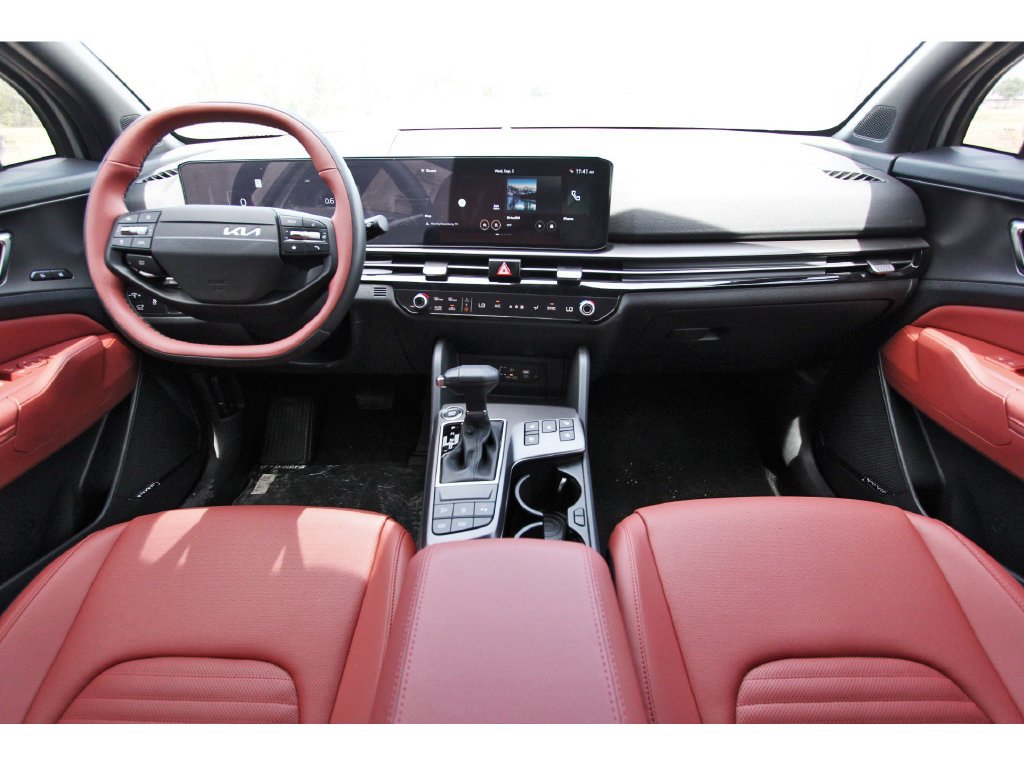 New 2026 Kia Sportage SX FWD image 10