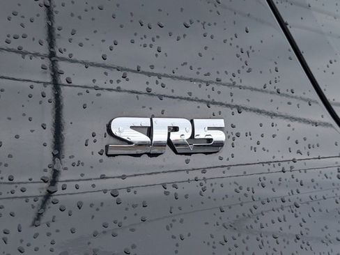 Used 2018 Toyota 4Runner SR5 image 28