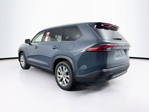 New 2026 Toyota Grand Highlander FWD image 6