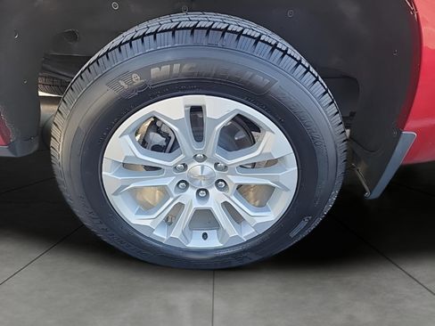 Used 2023 Chevrolet Silverado 1500 LTZ AWD/4WD image 8