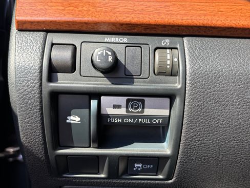 Used 2014 Subaru Outback 2.5i Limited AWD/4WD image 26