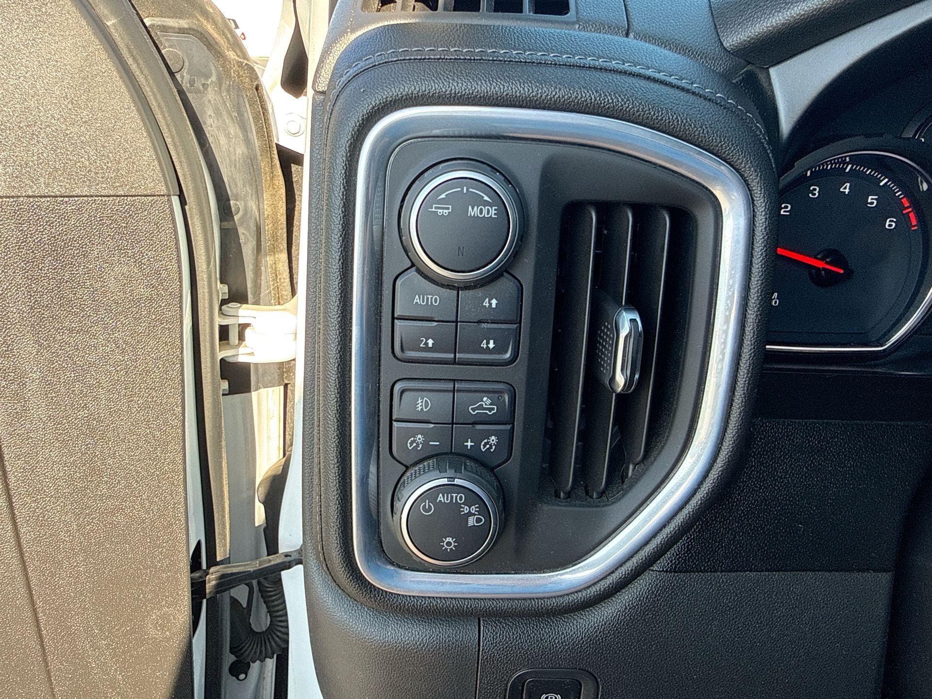 Used 2021 Chevrolet Silverado 1500 RST w/ All Star Edition Plus AWD/4WD image 16