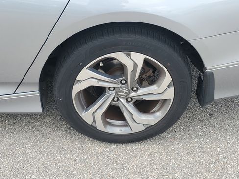 Used 2020 Honda Accord EX-L image 11