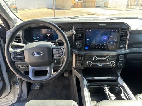 Used 2025 Ford F350 Lariat w/ Lariat Ultimate Package AWD/4WD image 18