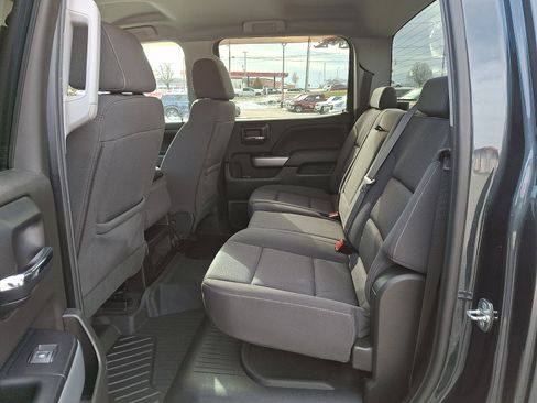 Used 2018 Chevrolet Silverado 1500 LT w/ All Star Edition image 12