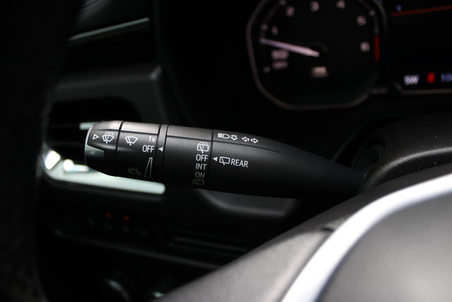 Used 2021 GMC Yukon XL SLE AWD/4WD image 7