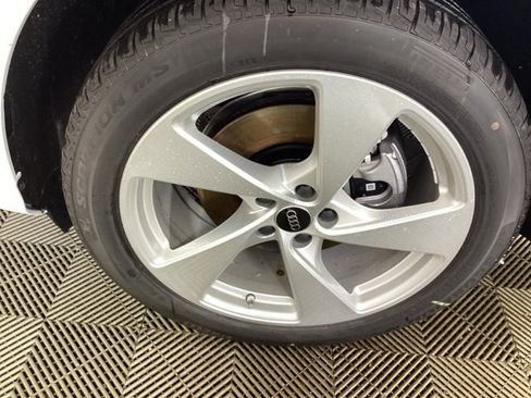 New 2025 Audi Q5 2.0T Premium Plus image 8