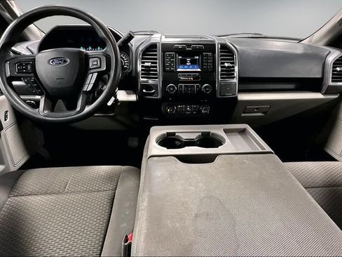 Used 2015 Ford F150 XLT RWD image 9