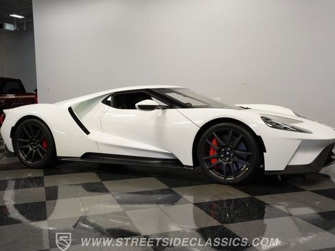 Used 2017 Ford GT image 15