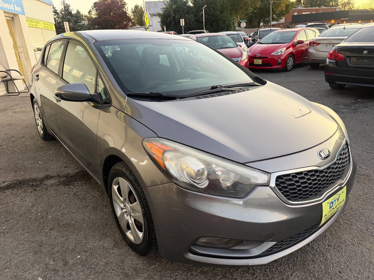 Used 2016 Kia Forte LX FWD image 6