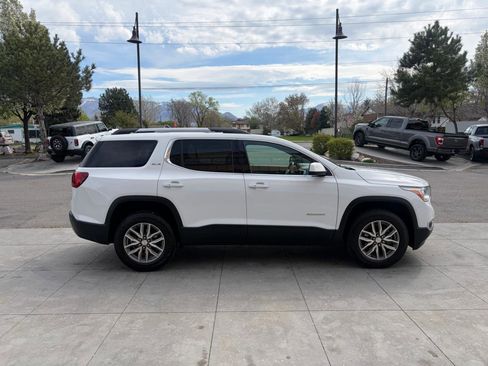 Used 2019 GMC Acadia SLE image 3