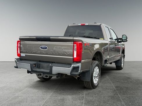 Certified 2023 Ford F250 XLT w/ FX4 Off-Road Package AWD/4WD image 4