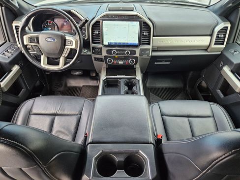 Certified 2022 Ford F250 Lariat w/ Lariat Ultimate Package image 18