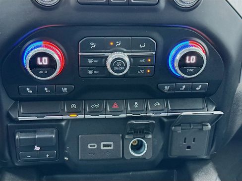 Used 2021 GMC Sierra 1500 SLT w/ SLT Premium Package image 12