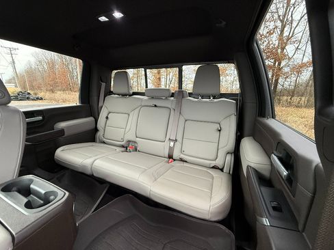 Used 2020 GMC Sierra 2500 SLT w/ SLT Convenience Package image 27