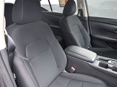 Used 2025 Nissan Sentra S image 33