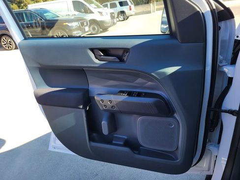 New 2026 Ford Maverick XL image 37