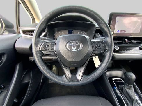Used 2024 Toyota Corolla LE FWD image 6