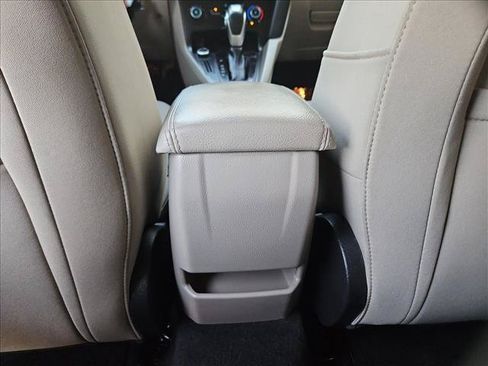 Used 2016 Ford Focus SE FWD image 19